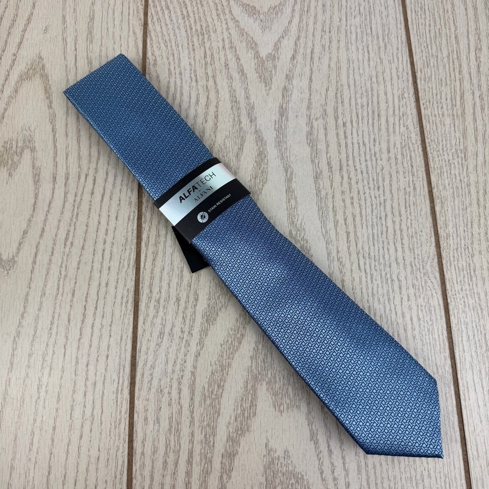 732 Alfani Men's Tie Renoux Solid 455 Light Blue $55 Polyester